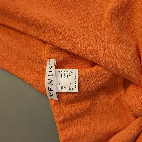 Venus peplum crop top - Picture 3 of 5